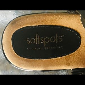 female jordan sandals